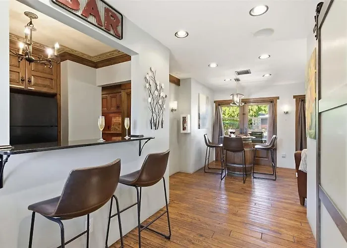 Syrah-2 Units-in Old Town-walk To Fashion Square Scottsdale